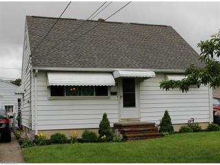5778 Robert Dr, Cleveland, OH 44142-2117