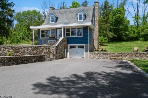 224 Main St, Lebanon, NJ 08833-4218