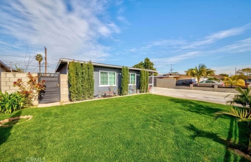 3127 Coolidge Ave, Anaheim CA  92801-6002 exterior