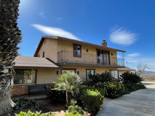 31383 Overcrest Dr, Redlands, CA 92374-8240