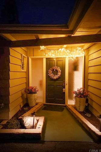 1111 Oak Dr, Vista CA  92084-4659 exterior