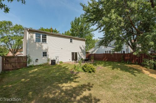 120 Glen Lake Dr, Lemont IL  60440-1646 exterior