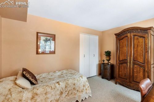 84 Pne Ln, Woodland Park CO 80863-9535 exterior