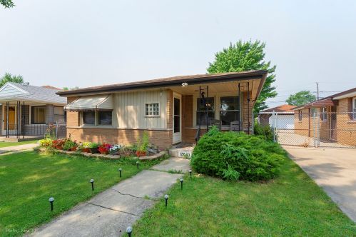 12840 Muskegon Ave, Chicago, IL 60633-1243