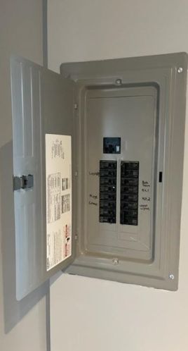 1040 43 Ave, Gary IN 46409-2218 exterior