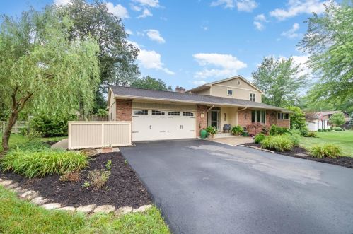 9095 Coachtrail Ln, Cincinnati, OH 45242-4603