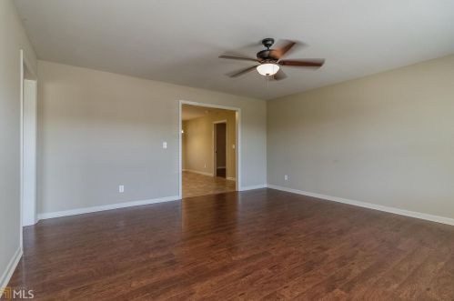 128 Mallard Ln, Lafayette, GA 30728-2192