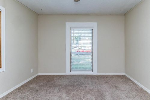 1210 Gilpin Ave, Dallas TX  75211-6019 exterior