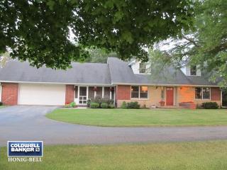 10526 Grove Rd, Sycamore, IL 60178-9068