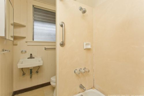 742 19th Ave, Honolulu HI  96816-4502 exterior