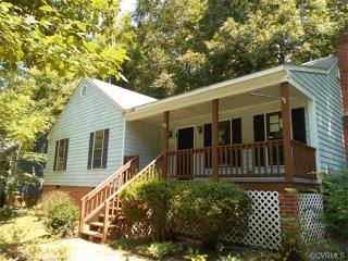 2713 Colgrave Rd, Midlothian, VA 23112-3770
