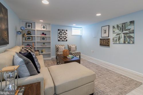 203 Normandy Dr, Silver Spring MD 20901-3116 exterior