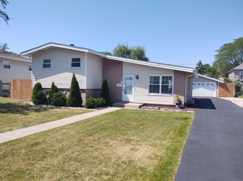 2632 Pauline Ave, Glenview, IL 60025-4742