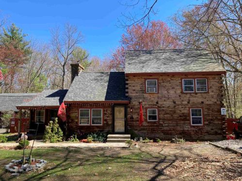 40 Maple Ave, Hampstead, NH 03841-2333