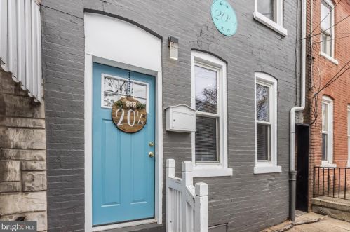 20 Coral St, Lancaster, PA 17603-3655