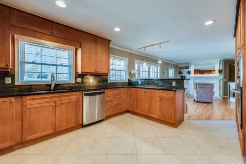 490 Highbrook Dr, Atlanta GA  30342-2317 exterior