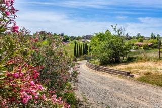 4003 Estate Dr, Vacaville, CA 95688-9541