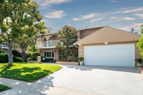 25072 Greenbay Dr, El Toro, CA 92630-4018