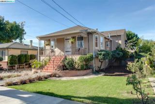 1033 Fountain St, Alameda, CA 94501-5545