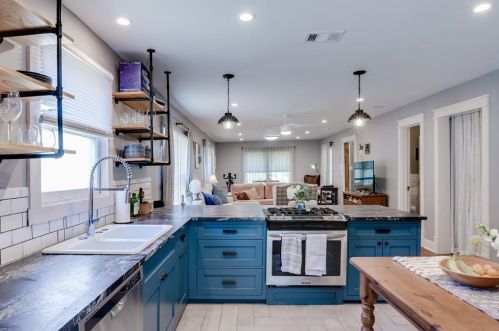 1618 6th Ave, Fort Worth TX  76104-4331 exterior