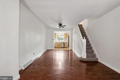 311 Emily St, Philadelphia, PA 19148-2623