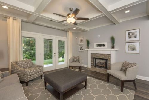 2360 Rivendell Ln, Chattanooga, TN 37421-2791