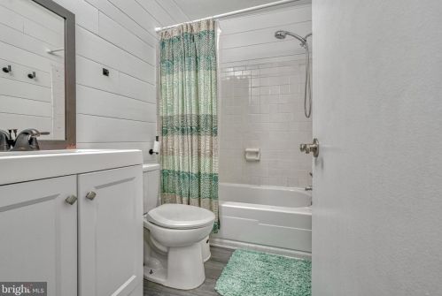 9620 Basket Ring Rd, Columbia MD  21045-3418 exterior