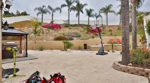 906 Dylan Way, Anaheim CA  92808-1515 exterior