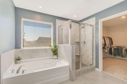 3861 Lake Sanctuary Way, Atlanta GA  30349-1984 exterior