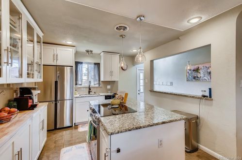 3071 Eudora St, Denver CO  80207-2664 exterior