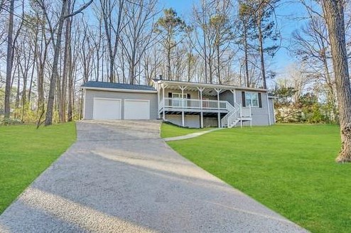 311 Lakeshore Dr, Stockbridge GA  30281-1708 exterior