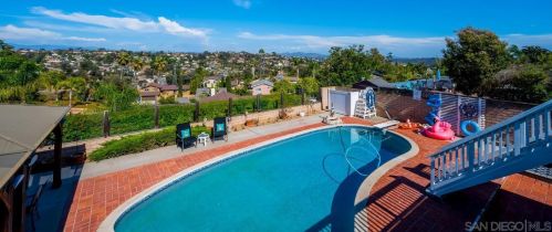3620 Trieste Dr, Carlsbad, CA 92010-2841