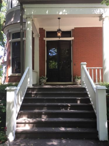 4729 Woodlawn Ave, Chicago, IL 60615-1917