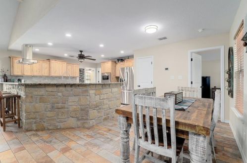 20217 Engelmann Ln, Webberville TX exterior