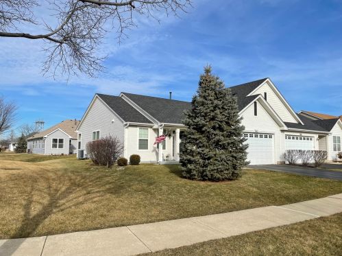 743 Bellevue Cir, Oswego, IL 60543-6046