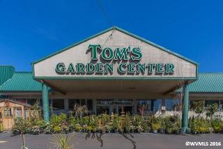 350 Hickory St, Albany OR  97321-1726 exterior