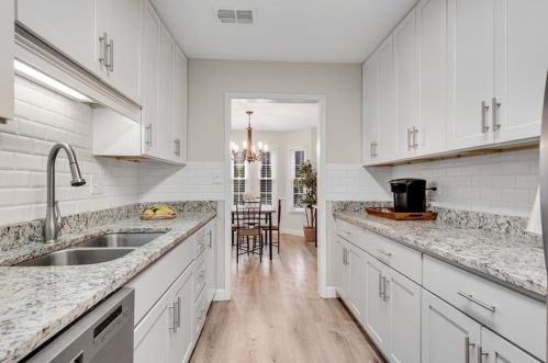 1201 Country Park Dr, Smyrna GA  30080-8226 exterior