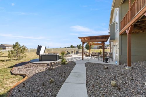 1434 Arabian Trl, Elizabeth CO 80107-8403 exterior