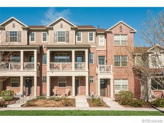 725 Roslyn St, Denver CO 80230-7215 exterior