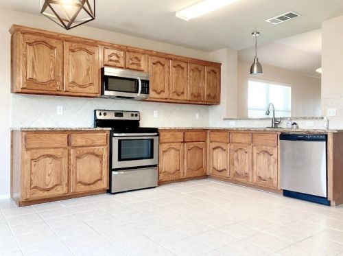 2851 Haymaker Dr, Rockwall, TX 75032-7459
