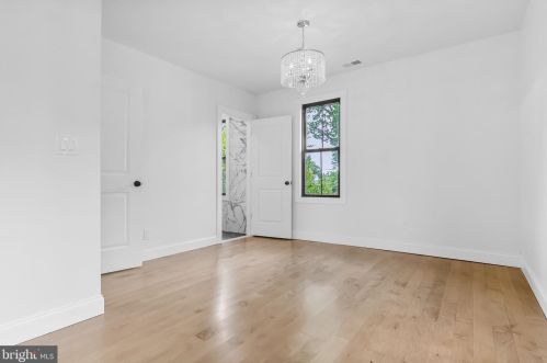 1671 Lawrence Rd, Trenton NJ 08648 exterior