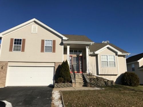5558 Sedgeway Dr, Rockford, IL 61109-1702