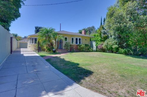 15158 Greenleaf St, Van Nuys, CA 91403-4007
