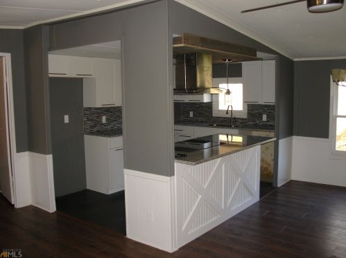 2989 Etchison Rd, Loganville, GA 30052-3845