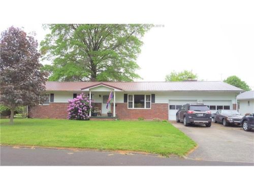 616 Fitzhugh St, Sherman, WV 26164-1316