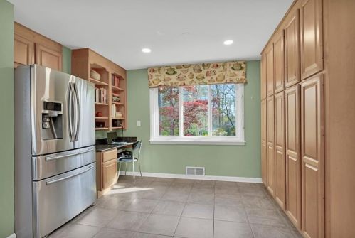 2443 Echo Dr, Atlanta GA  30345-3526 exterior