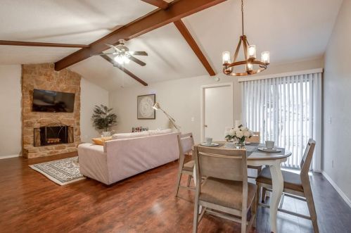 2129 Richbrook Dr, Garland TX 75044-7121 exterior