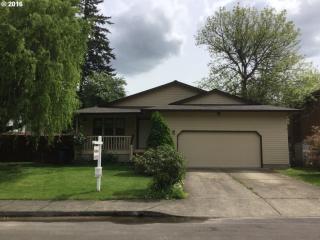 10620 Pathfinder Way, Portland, OR 97223-3925