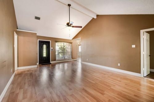 1131 Brookside Dr, Cedar Hill TX 75104-8800 exterior