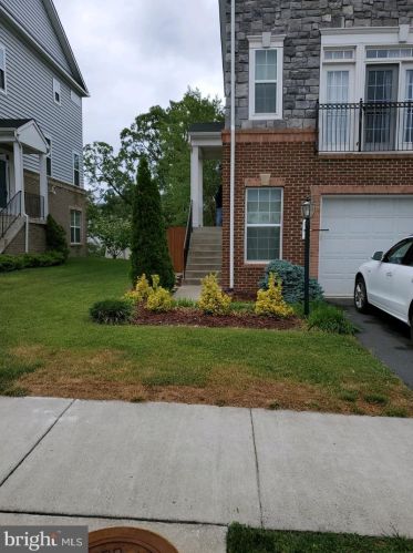 1732 Moultrie Ter, Leesburg, VA 20176-6577